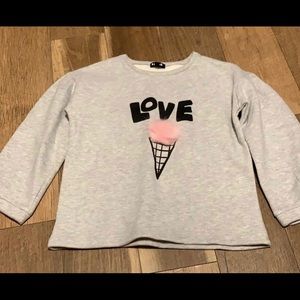 Really cute and fun sweatshirt